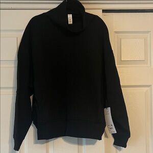 Alo Black Hazy Mock Neck Pullover - NWT - Size Medium
